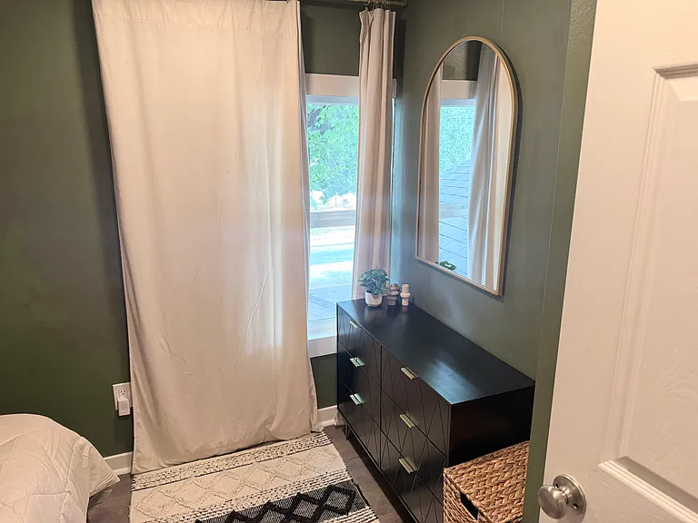 624 6th Ave S #2 — Photo 9