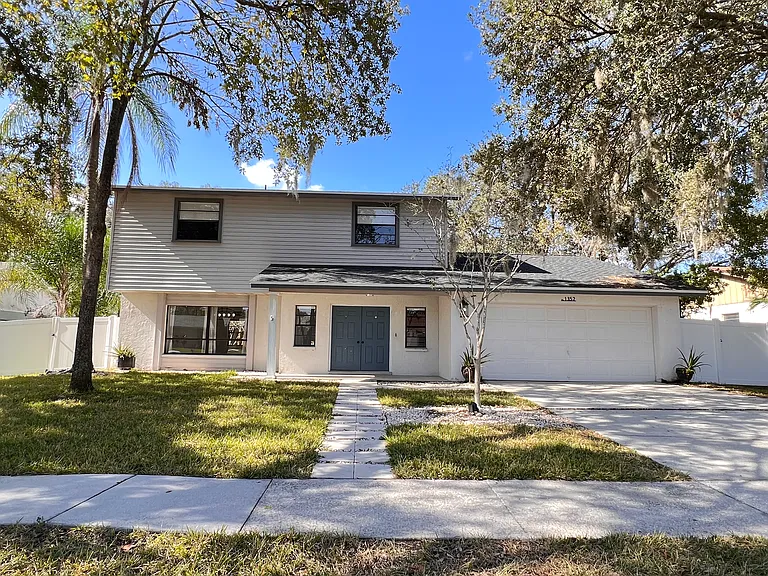 1352 Corner Oaks Dr — Photo 33
