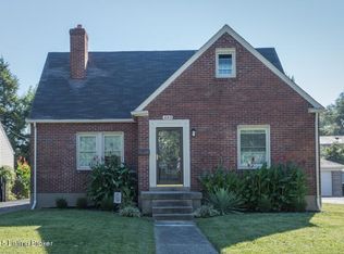 223 Ridgeway Ave, Saint Matthews, KY 40207