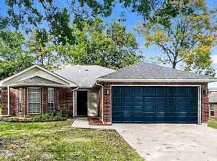 8213 Newport Dr, Rowlett, TX 75089