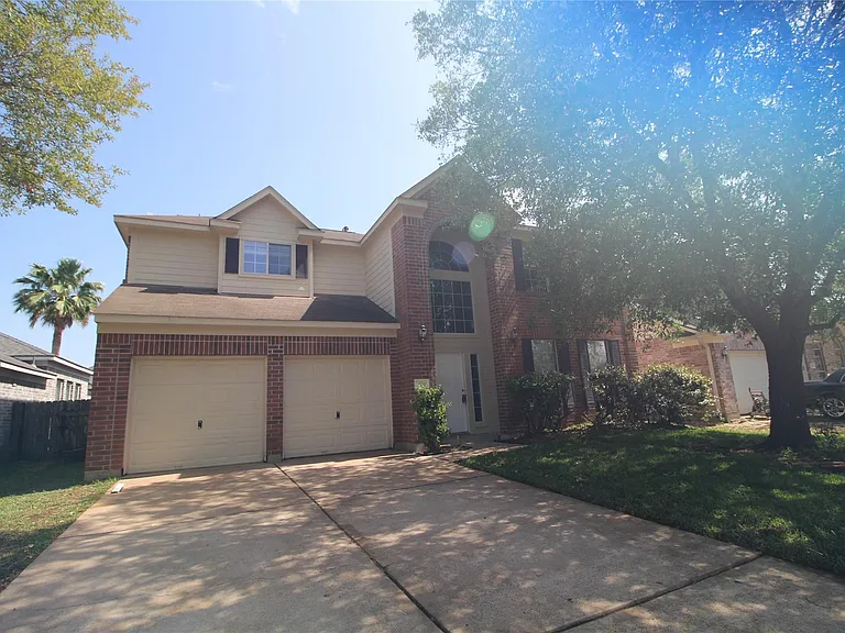 16730 Town Glade Dr — Photo 1