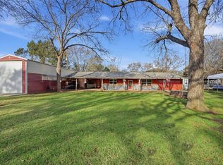 115 Friar Tuck Dr, Gordonville, TX 76245