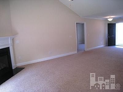 4th image of 1099 NE Creek Bend Drive
