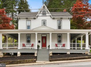 138 Hanover St, Glen Rock, PA 17327