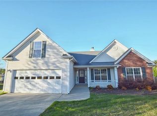 701 Fairmont Park Dr, Dacula, GA 30019