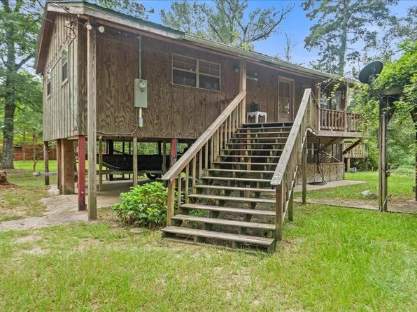 131 River Loop, Beaumont, MS 39423