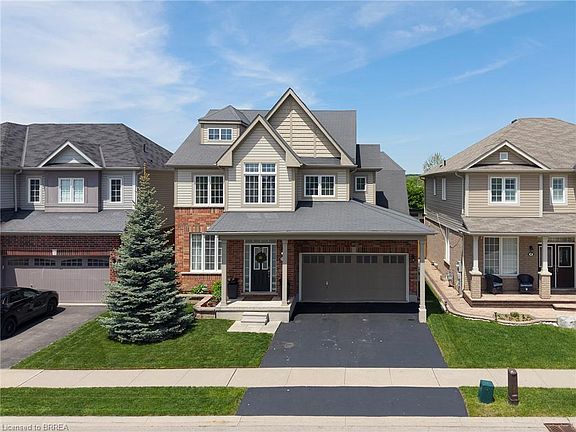 2nd image of 10 Bisset Ave