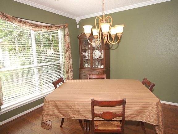 3rd image of 3012 Bay Creek Dr