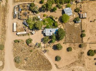 11177 Smoketree Rd, Oak Hills, CA 92344