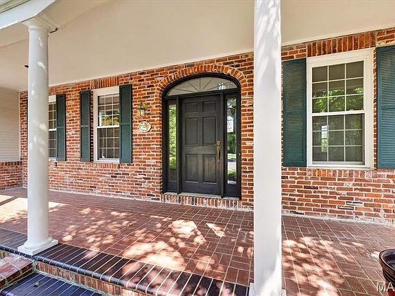 3rd image of 403 Kacey Ln