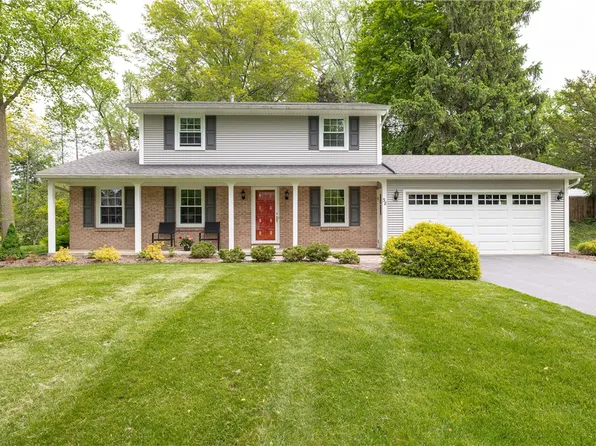 38 Southcross Trl, Fairport, NY 14450