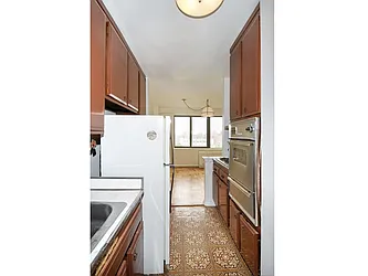 Sold by Robert E. Hill 
