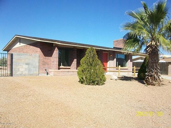 2nd image of 1540 S Desert Crest Dr