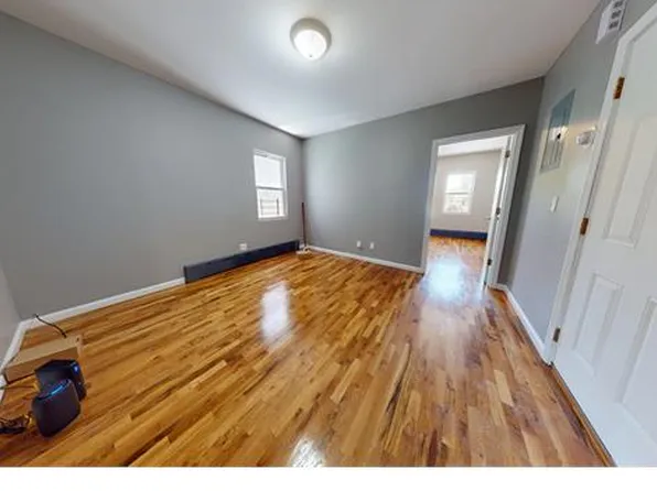 132 Hendricks Ave Floor 2, Staten Island, NY 10301