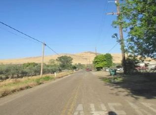 1360 E Fir St, Lindsay, CA 93247