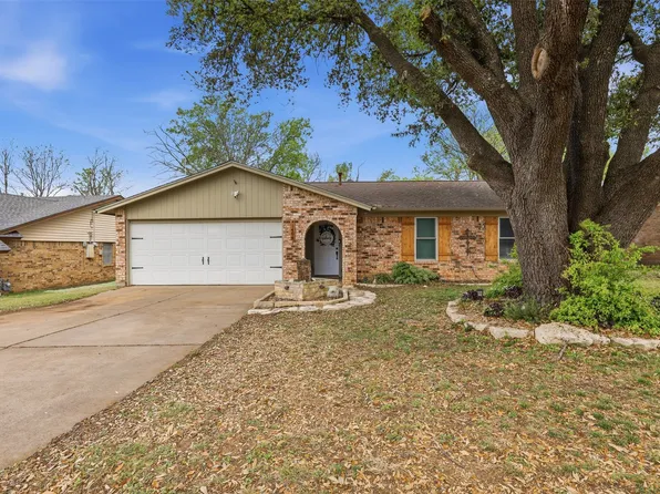 1404 Mimosa St, Cleburne, TX 76033
