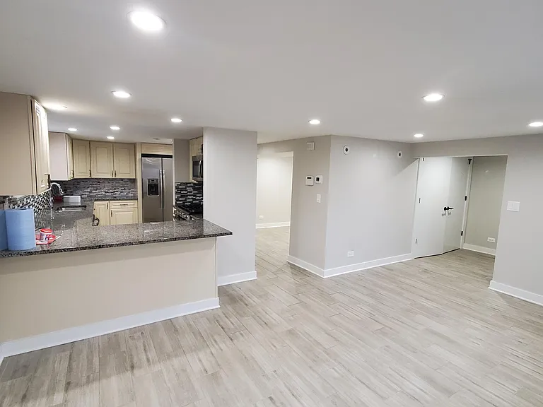 8044 N Oriole Ave — Photo 7