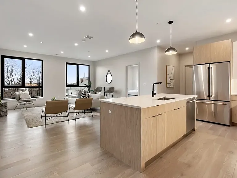 85 Myrtle St #205 — Photo 2