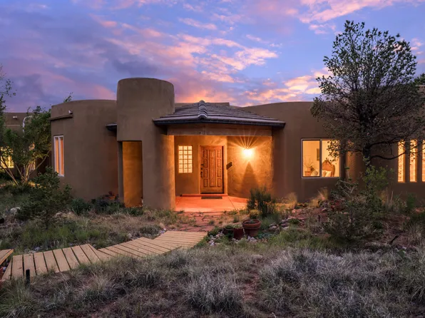 82 Kiva Pl, Sandia Park, NM 87047