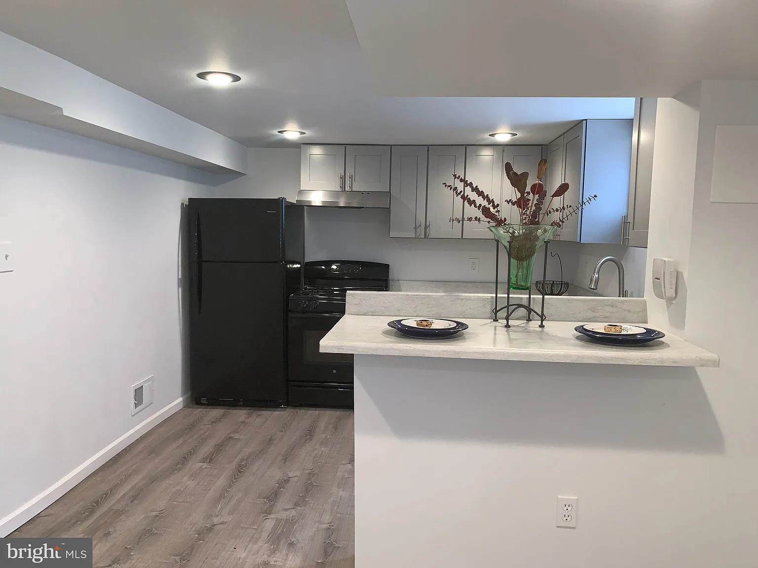 1 bed, 1.0 bath, 1762 sqft, $1,750 — Photo 3
