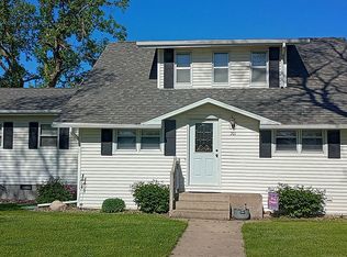 201 S Main St, Emery, SD 57332
