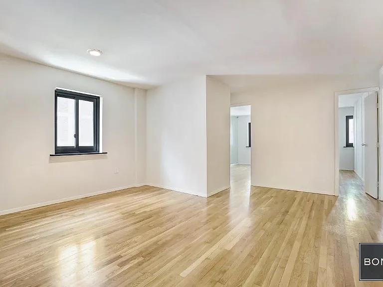 382 3rd Ave #11A — Photo 1