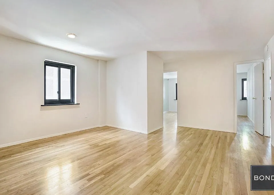 382 3rd Ave #11A