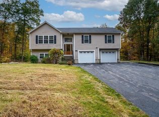 366 Dudley Oxford Rd, Dudley, MA 01571