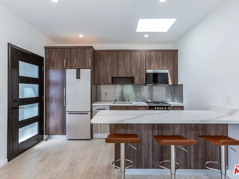 8012 Zeus Dr — Photo 14