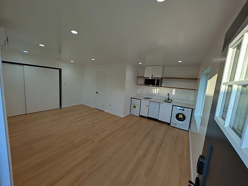 222 W Tiller Ave Photo 1 222 W Tiller Ave Photo 1