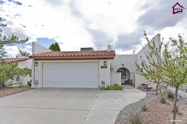 Building Photo - 608A Mormon Pl