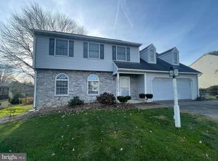 106 Susan Ave, Willow Street, PA 17584