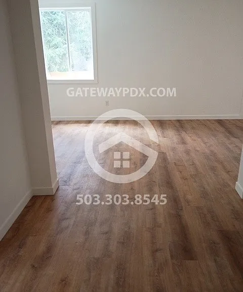 660 Monmouth St — Photo 6