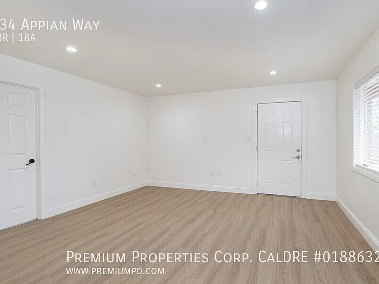 934 Appian Way — Photo 28