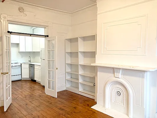 Rented by Brooklyn Real Estate Services | media 10