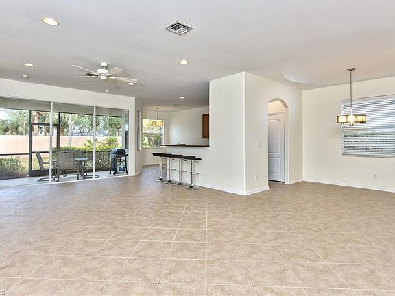5th image of 15754 Cutters Ct