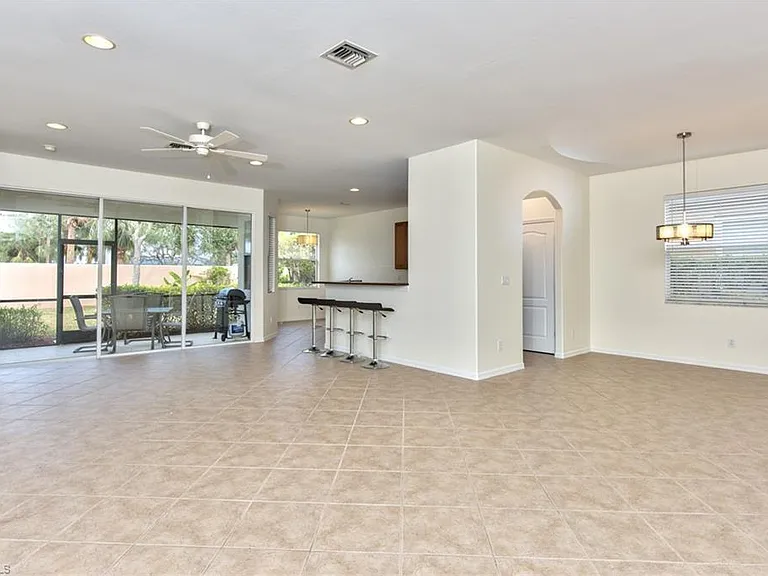 15754 Cutters Ct — Photo 5