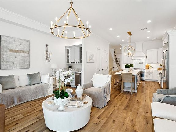 4th image of 973 Marina Blvd Unit B