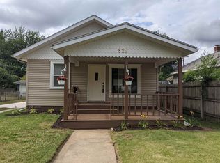 825 E Fairview Ave, South Bend, IN