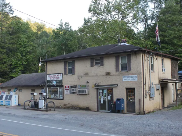 4634 Diana Dr, Diana, WV 26217
