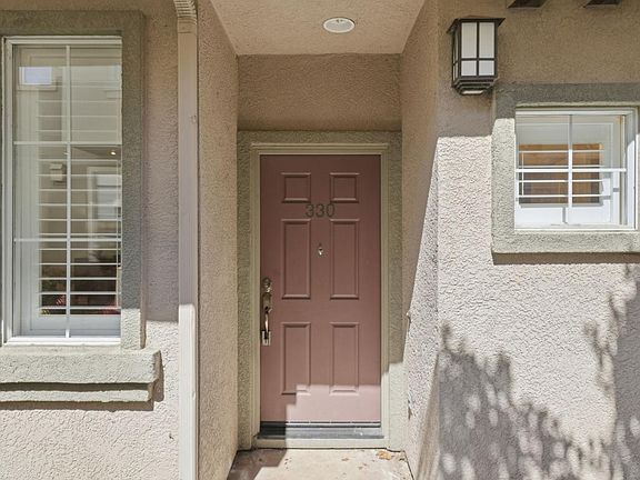 2nd image of 330 Oleander Dr