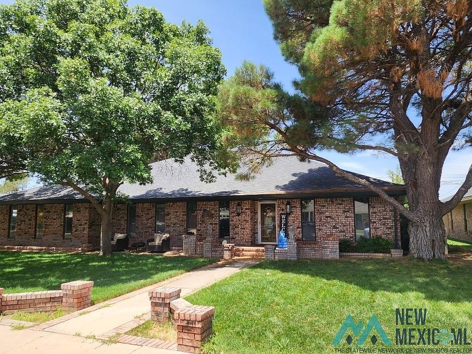 1st image of 218 E Jemez St