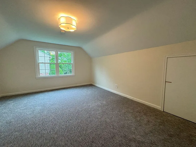 1549 County Line Rd — Photo 13