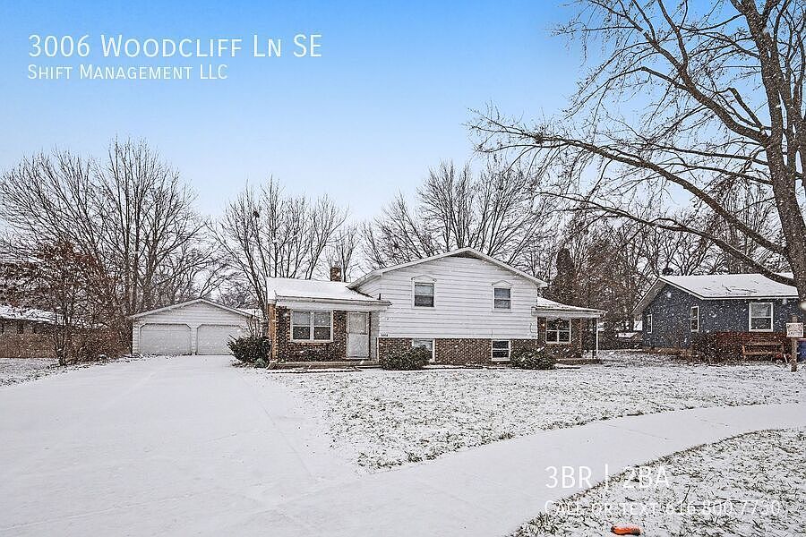 1st image of 3006 Woodcliff Ln SE