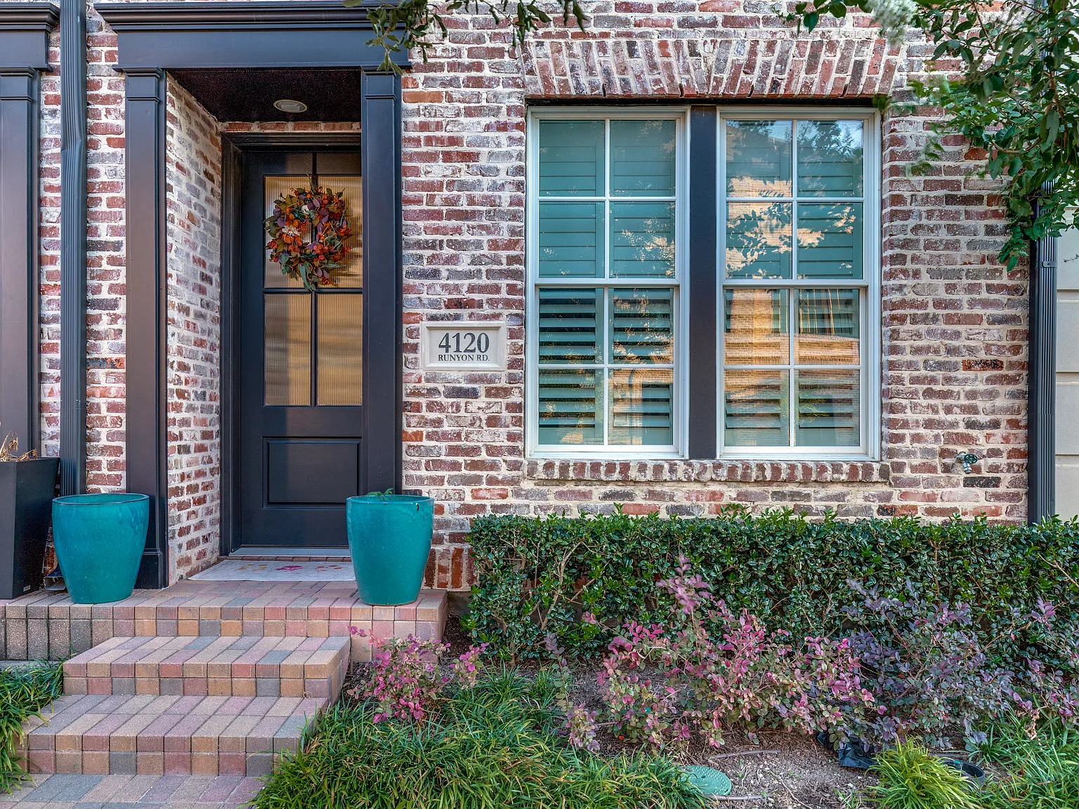 2 bed, 2.5 bath, 1391 sqft, $3,000 — Photo 3