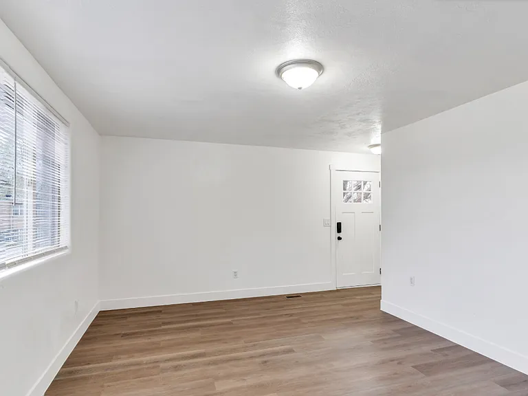 1794 W Shannon Cir #70-B — Photo 15