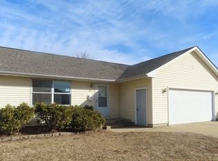 815 16th Ave, Fulton, IL 61252