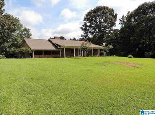 104 Hickory St N, Columbiana, AL 35051