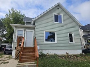 1826 Saint Clair St, Racine, WI 53402