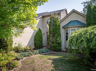 14129 Arlene Ln, Belleville, MI 48111